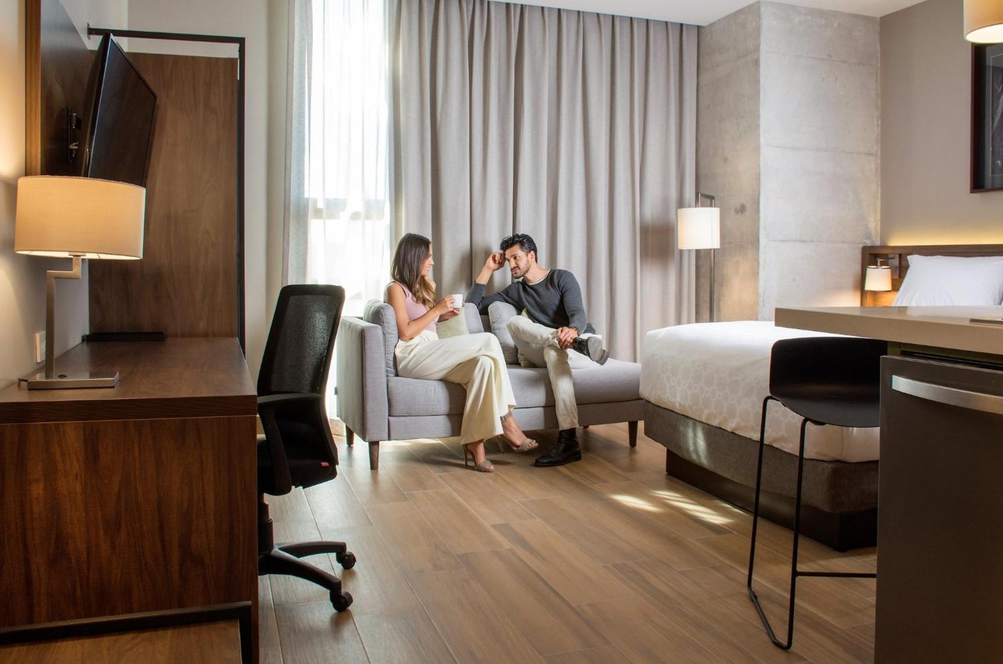 Staybridge Suites - Guadalajara Novena By Ihg Exterior photo